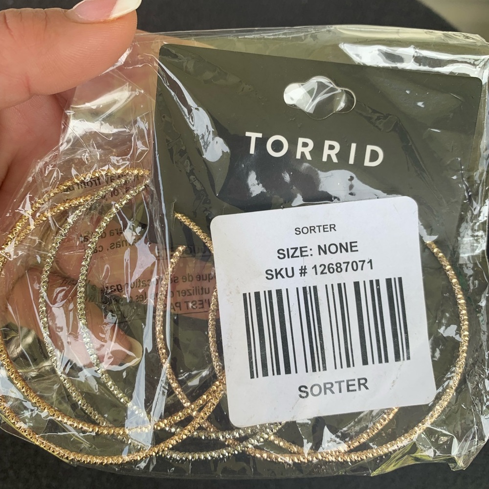 Torrid Hoops - Picture 5 of 6